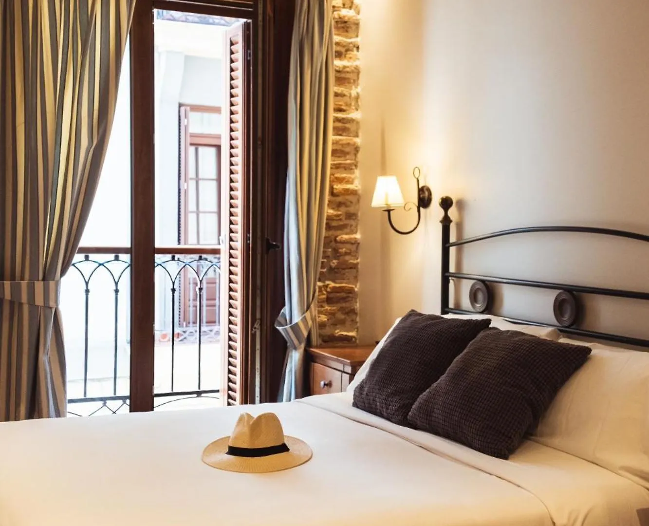 San Sebastian Dot Rooms Guest house